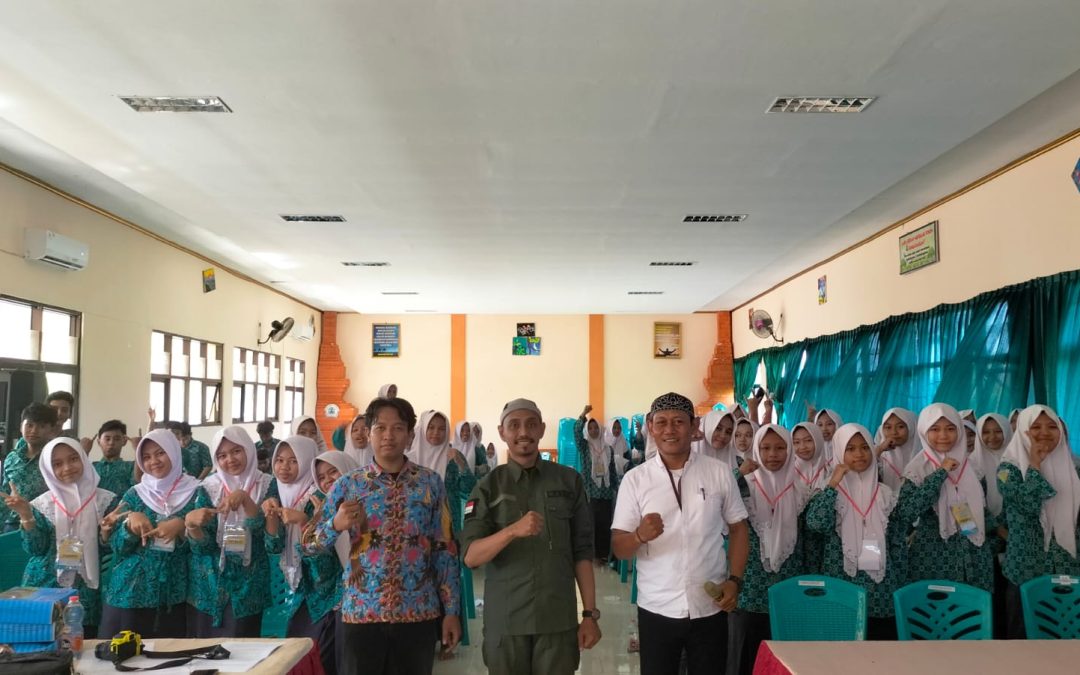 Tingkatkan Literasi Digital dan Jiwa Kepemimpinan, SMPN 1 Sugio Gelar Pelatihan Jurnalistik Siswa